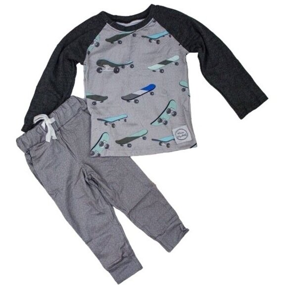 Boys 2-Piece Skateboard Graphic Pajama Set Long Sleeve & Jogger Size 10/12 - Picture 1 of 1